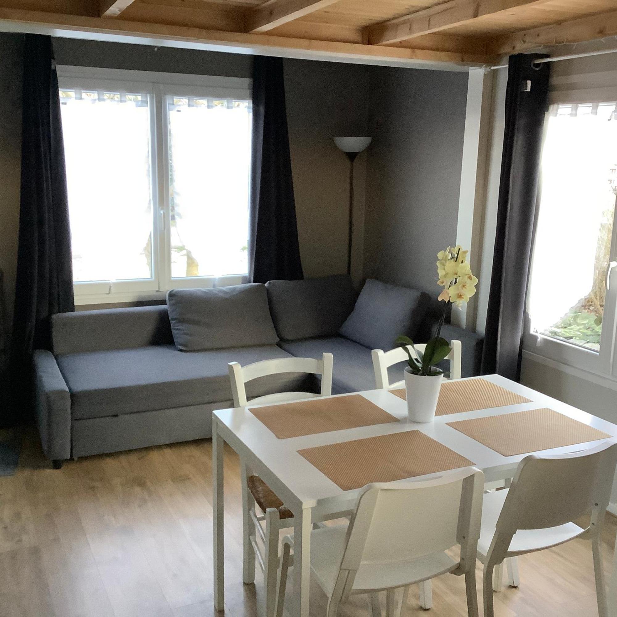 Chalet Charmant Monika Avec Piscine Yvoir Εξωτερικό φωτογραφία
