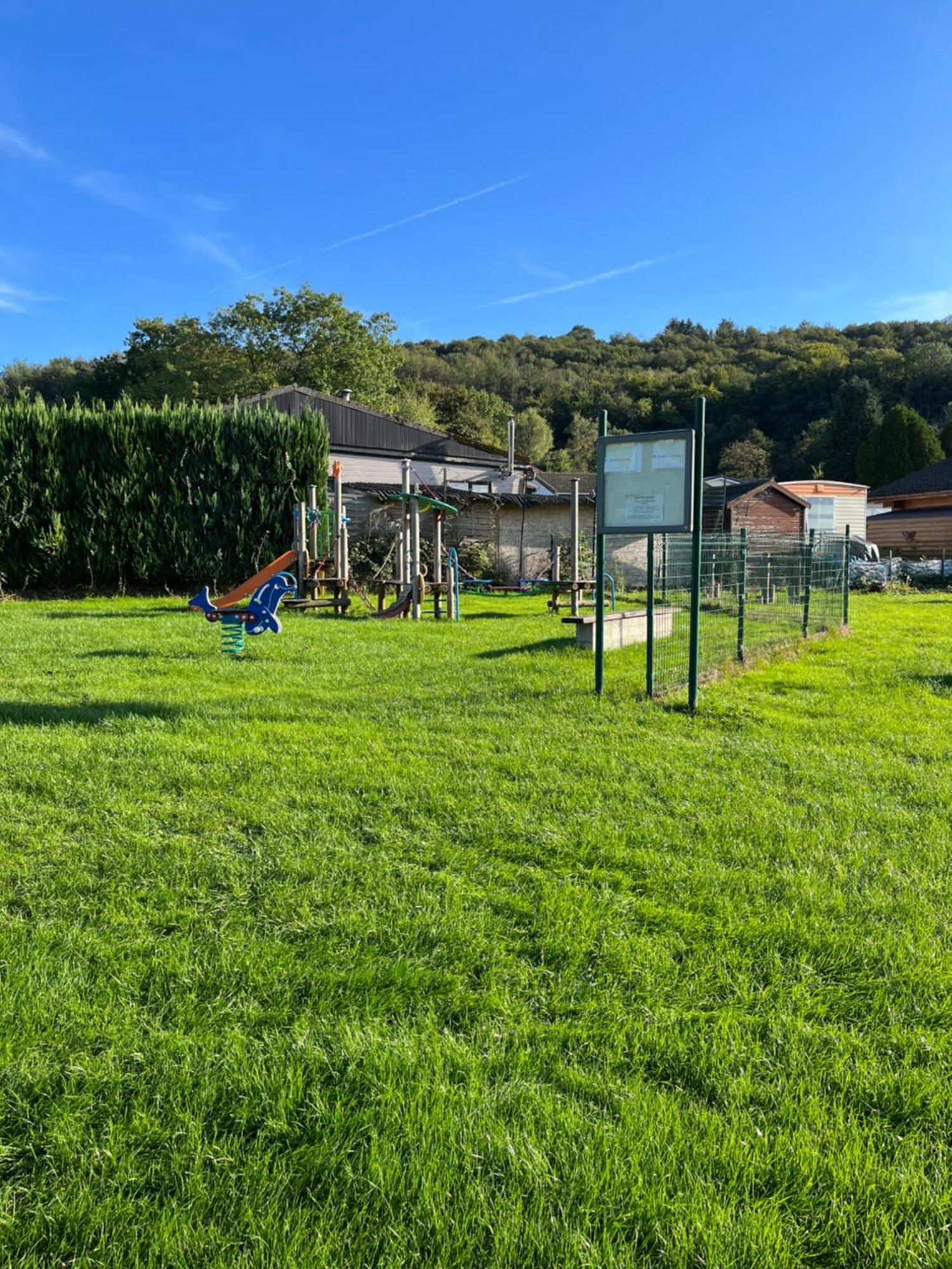 Chalet Charmant Monika Avec Piscine Yvoir Εξωτερικό φωτογραφία